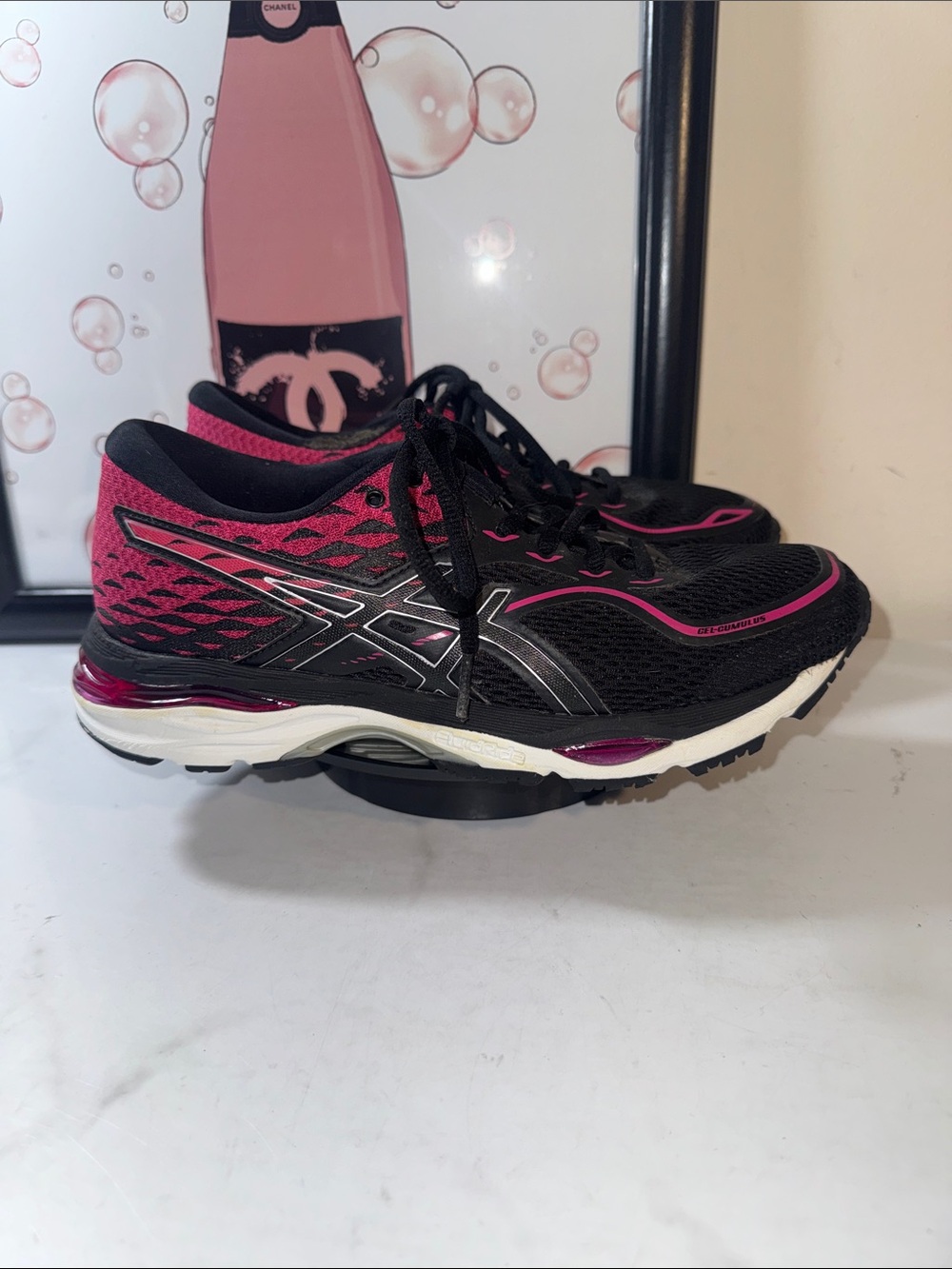 ASICS Women's GEL-Cumulus 19 T7B8N Running Sneakers - Size 7.5